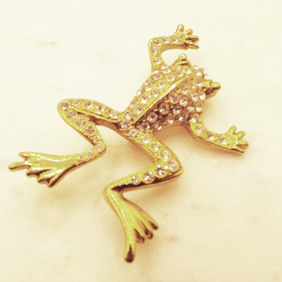 LEAPIN GOLDEN RHINESTONE FROG FIGURAL PIN 77 - Picture 1 of 2